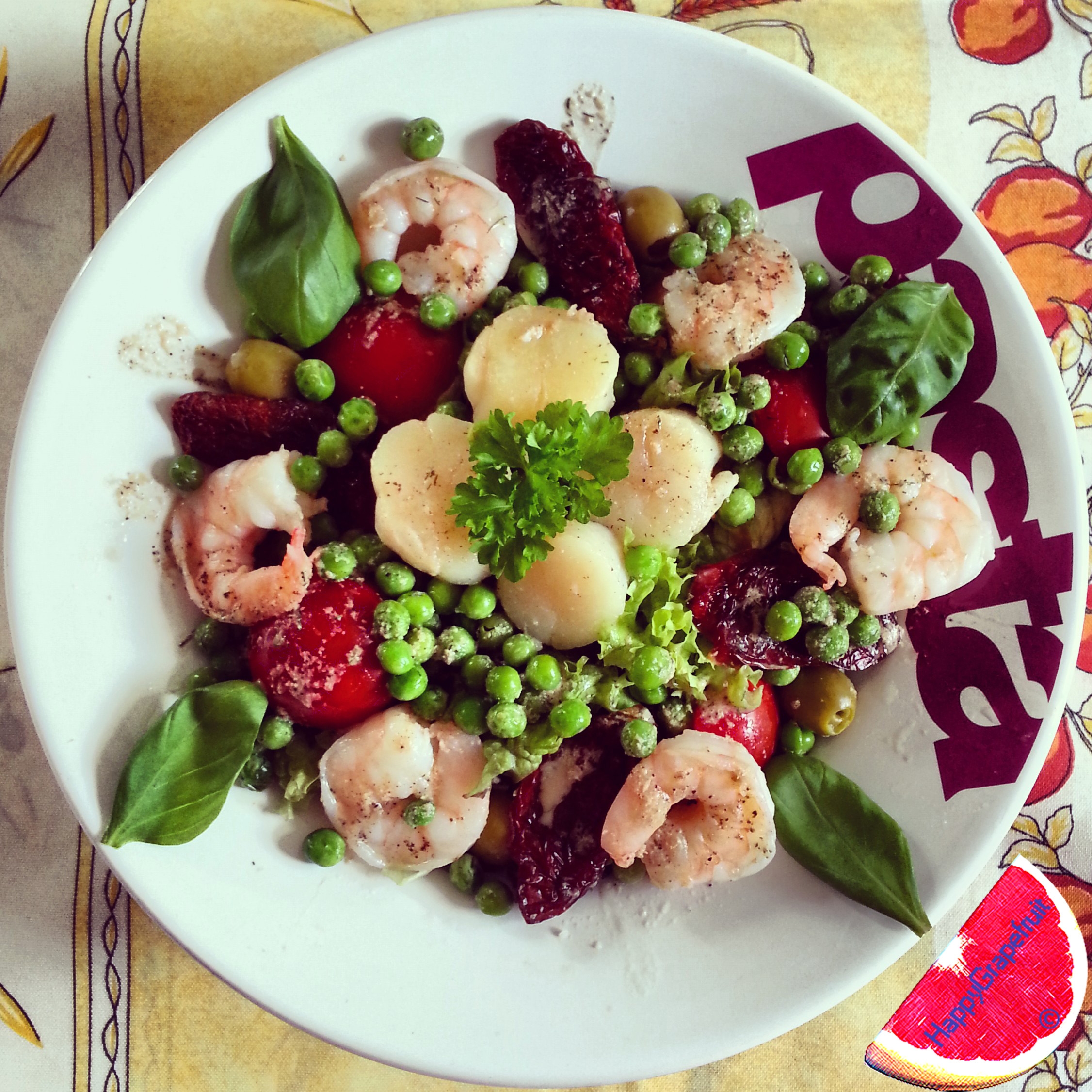 Ripped Recipes - Scallop Scampi Salad With a Tangy Pea Dressing