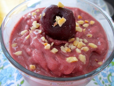 Cherry-Ginger Smoothie