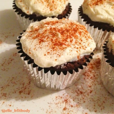 Gluten Free Chocolate Cupcakes With Cheesecake Frosting