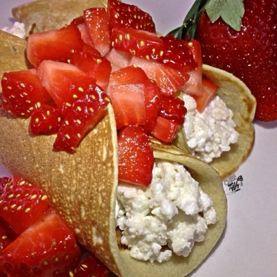 Vanilla Crepes -Stuffed With Cottage Cheese & Topped With Strawberries-