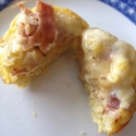Fifteen-Min Cheddar Brie Prosciutto Potato Egg Cups
